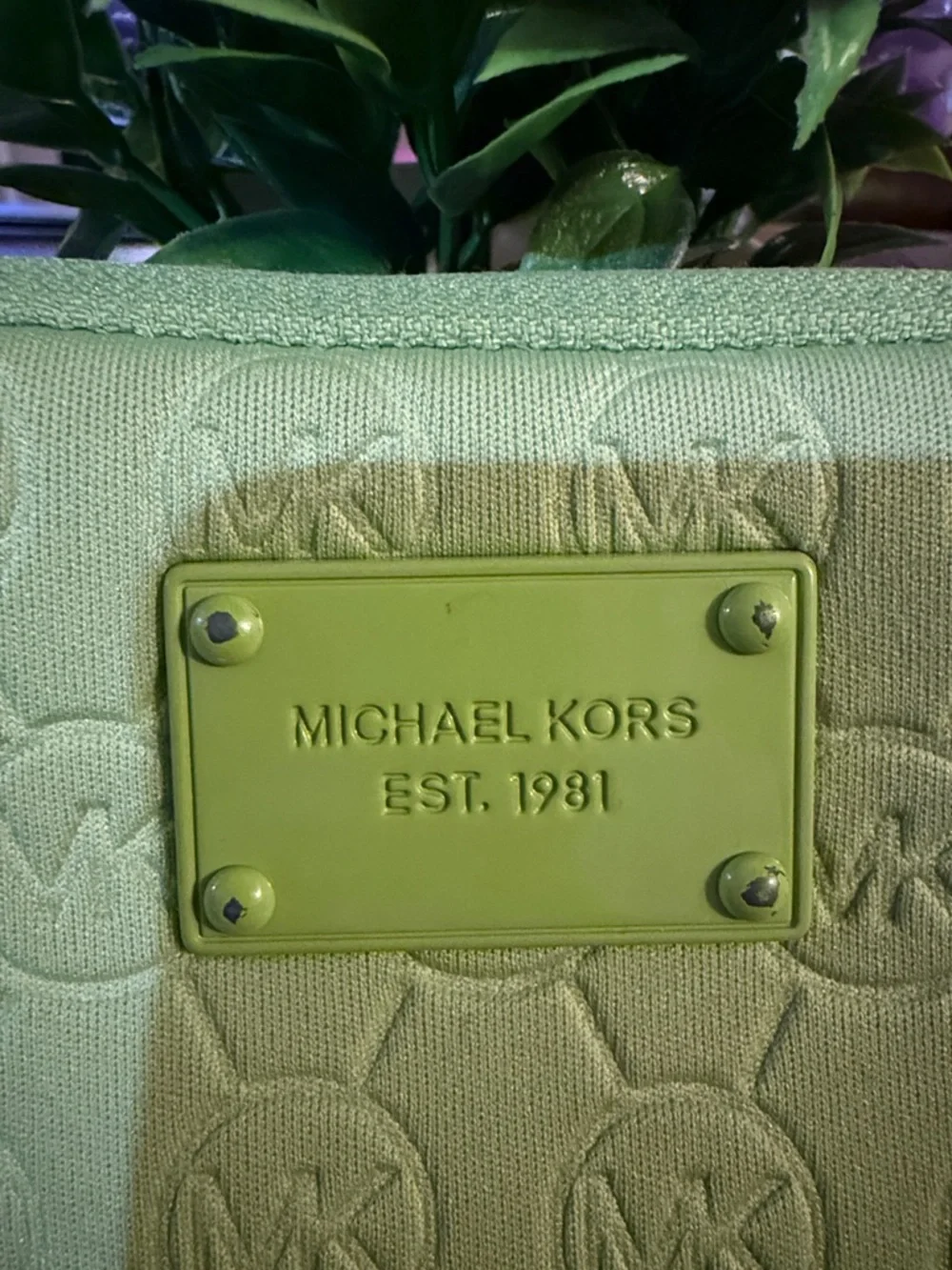 Michael Kors compact michael